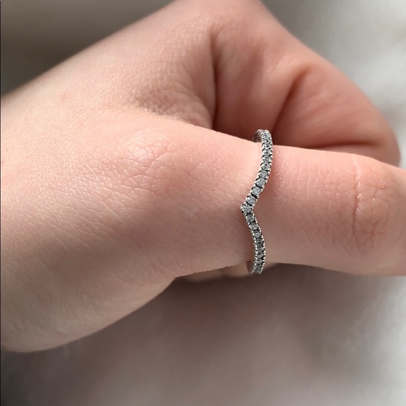 Pandora wishbone ring*IN BOX* - Picture 2 of 4
